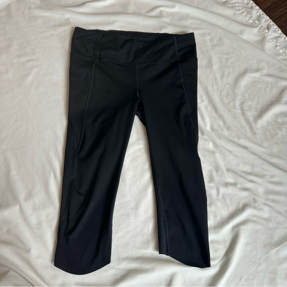 Athleta Black Cropped Leggings - Picture 1 of 2